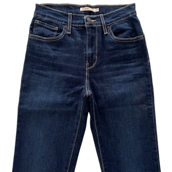 NWOT Levi’s 724 High Rise Straight Ankle - Picture 4 of 16